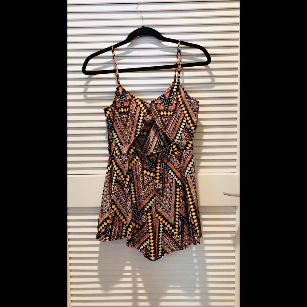 Patterned Colorful Romper - Picture 2 of 4